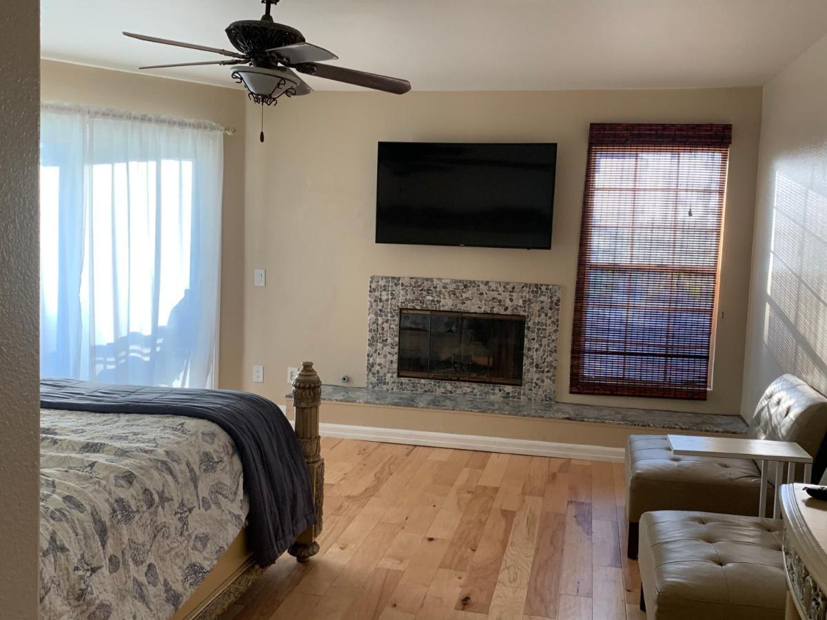 Pacific Breeze Right Next To Huntington Beach Pier! Steps From Beach!! Eksteriør bilde